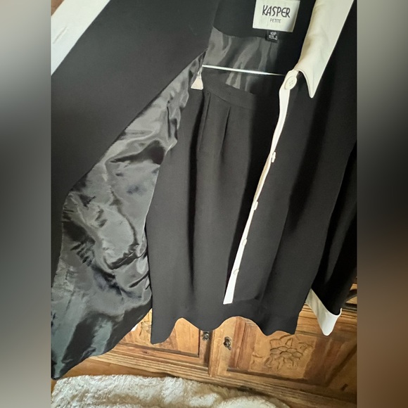 Vintage Kasper Petite Suit Size 10p - Picture 5 of 11